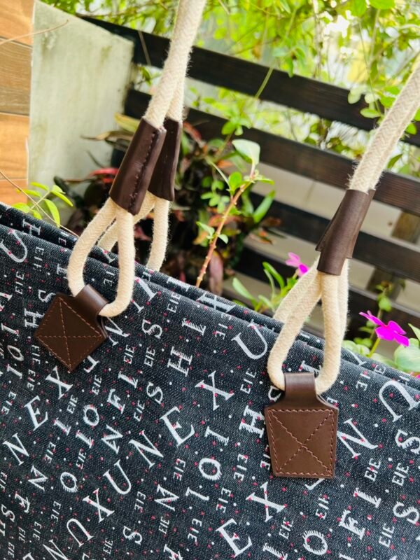Versatile Tote Bag – Durable, Stylish & Spacious - Image 3