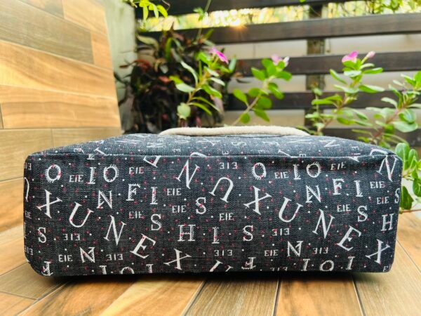 Versatile Tote Bag – Durable, Stylish & Spacious - Image 4