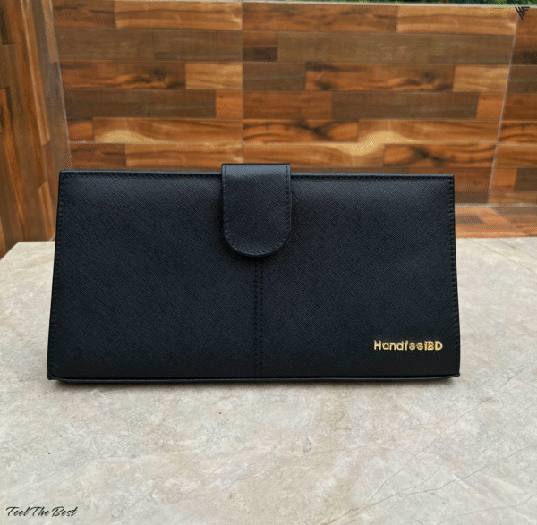 Signature Leather Purse – Timeless, Elegant & Functional